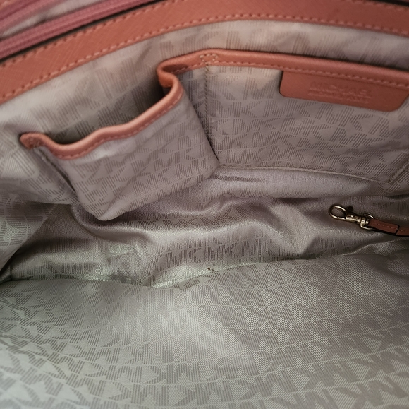 MK Large Tote - Picture 12 of 14